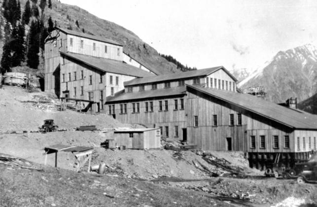The mill as completed on October 12, 1929, just 15 days before the great stock market crash.
